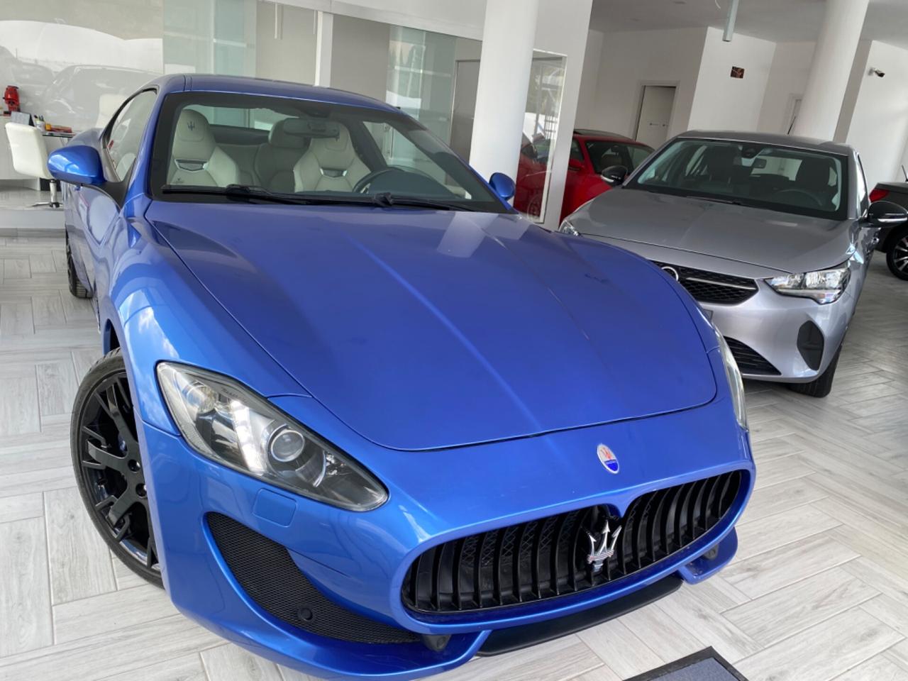 Maserati GranTurismo 4.7V8 460CV MC Stradale TAILOR MADE2014