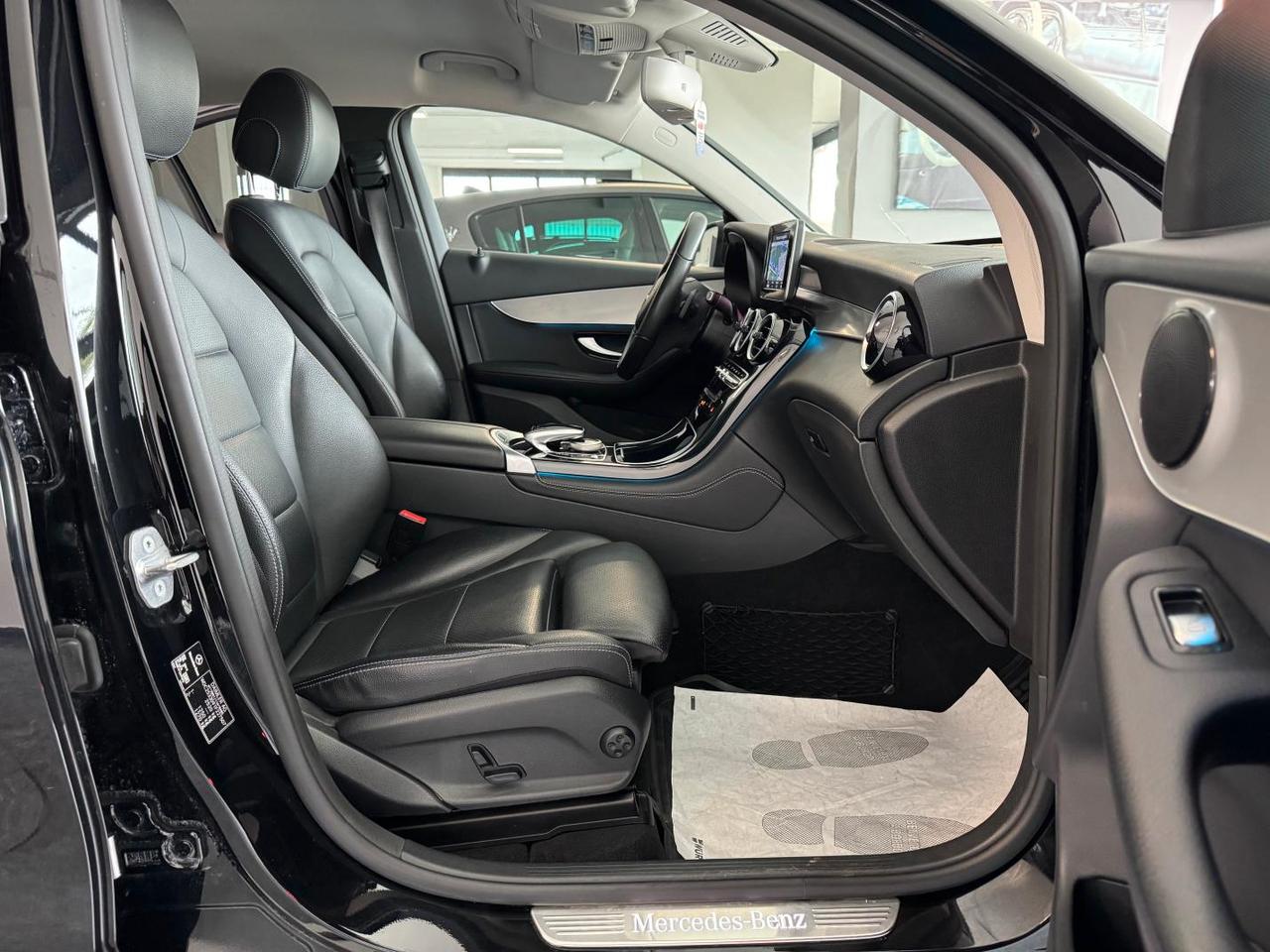 Mercedes Glc 250d Coupè Sport Full Led Night Pedane