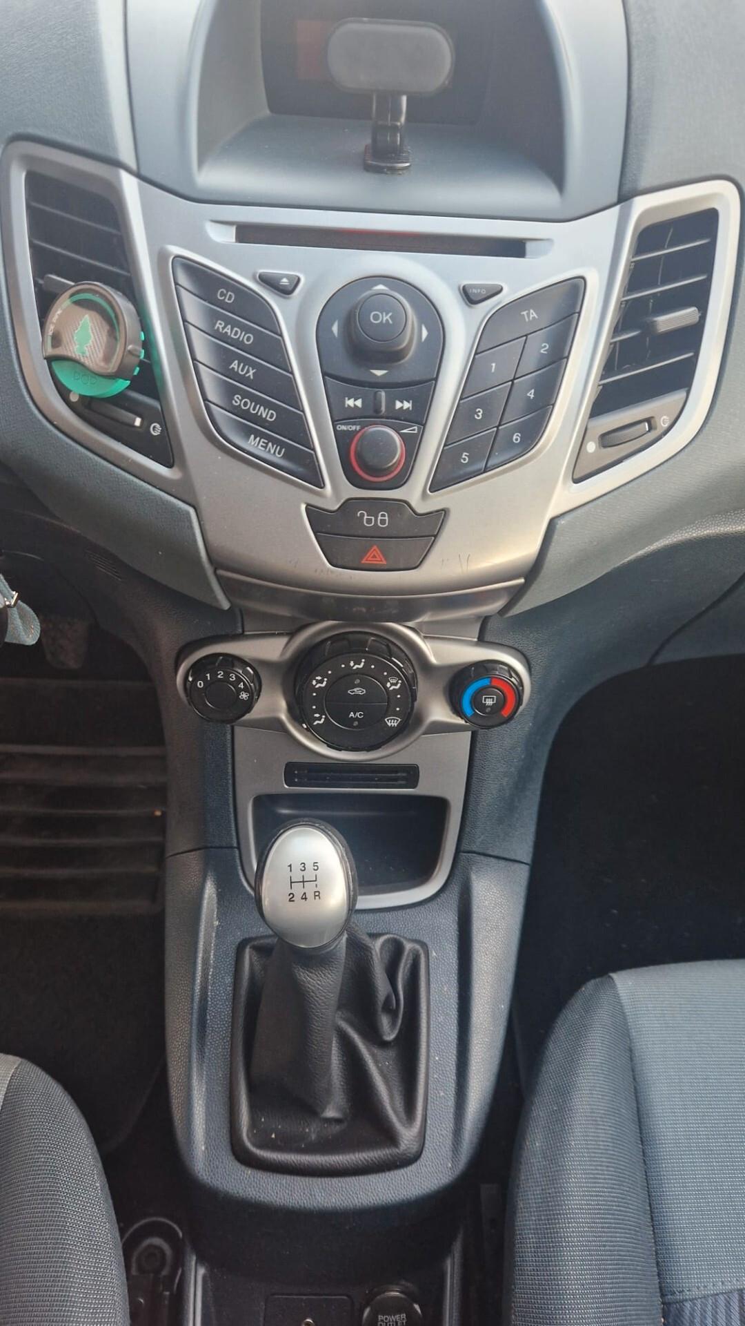 Ford Fiesta 1.4 TDCi 5p. aux AC neopat ok