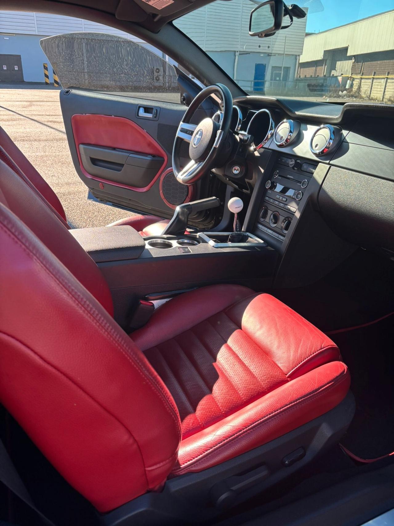 Ford Mustang PREMIUM 2008