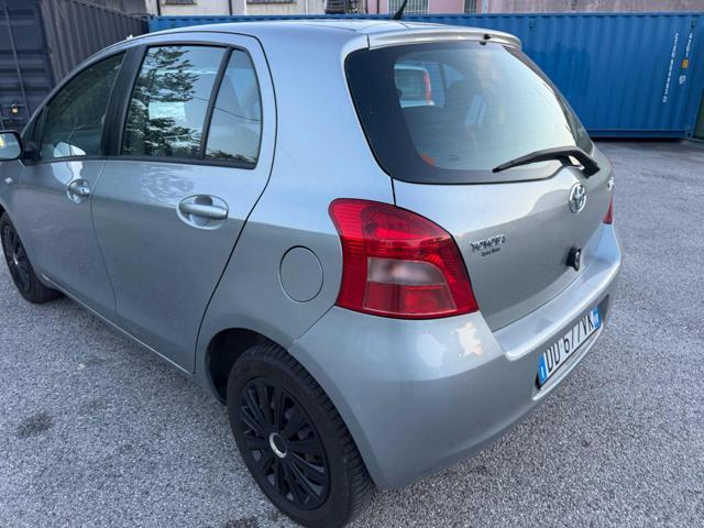 TOYOTA Yaris 108,985km 1.3 5p Sol senza nessun lavoro da fare