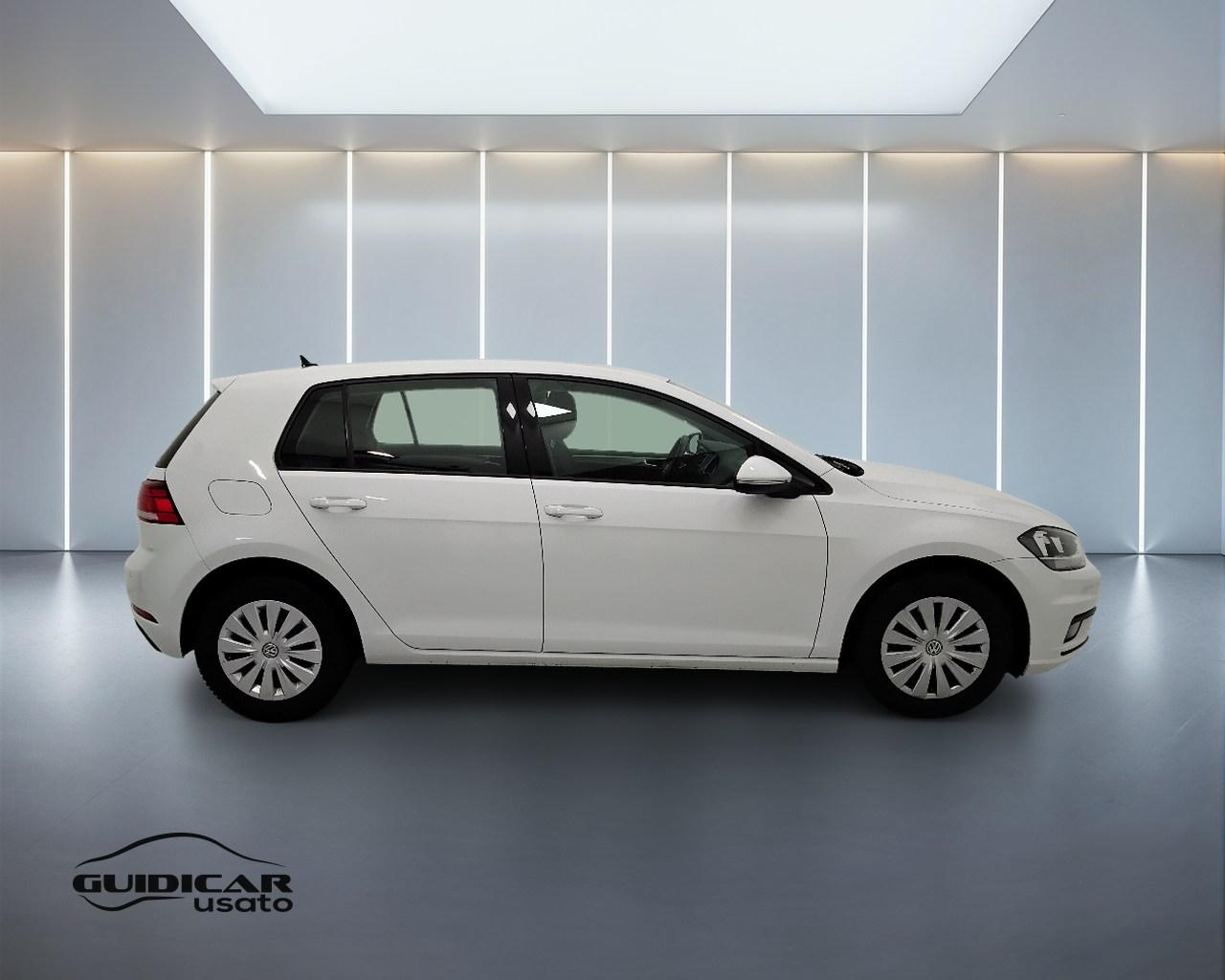 VOLKSWAGEN Golf VII 2017 5p - Golf 5p 1.0 tsi Trendline 85cv