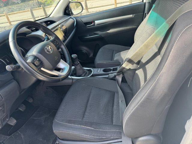 TOYOTA Hilux 2.4 D-4D 4WD 2 porte Extra Cab Lounge