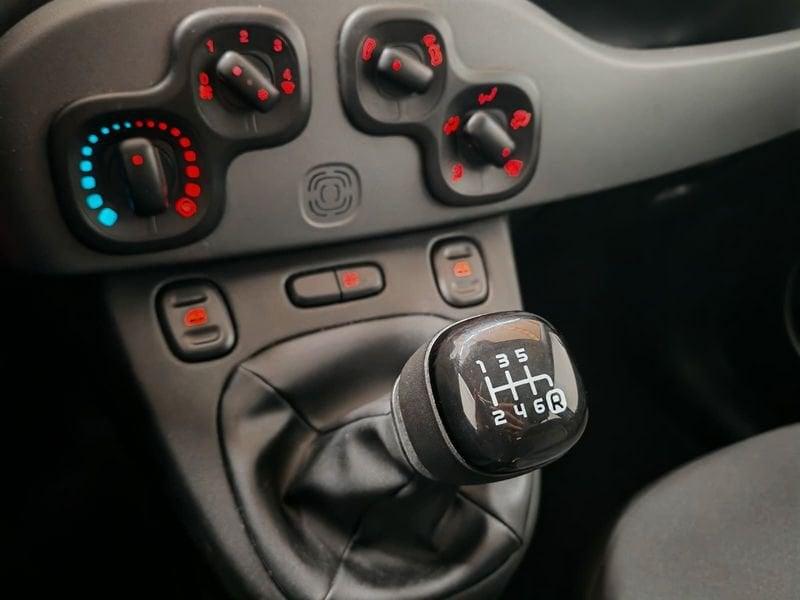 FIAT Panda Hybrid 1.0 70cv S&S Hybrid City Cross | IVA ESPOSTA