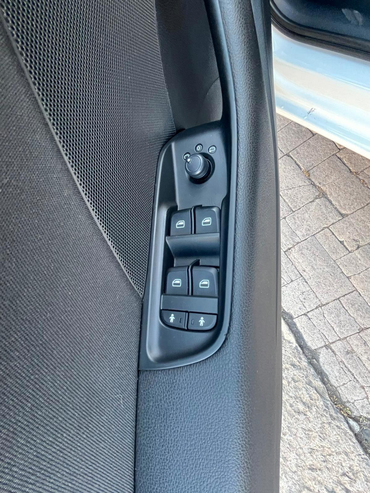 Audi A3 1.6 TDI clean diesel S tronic Ambiente