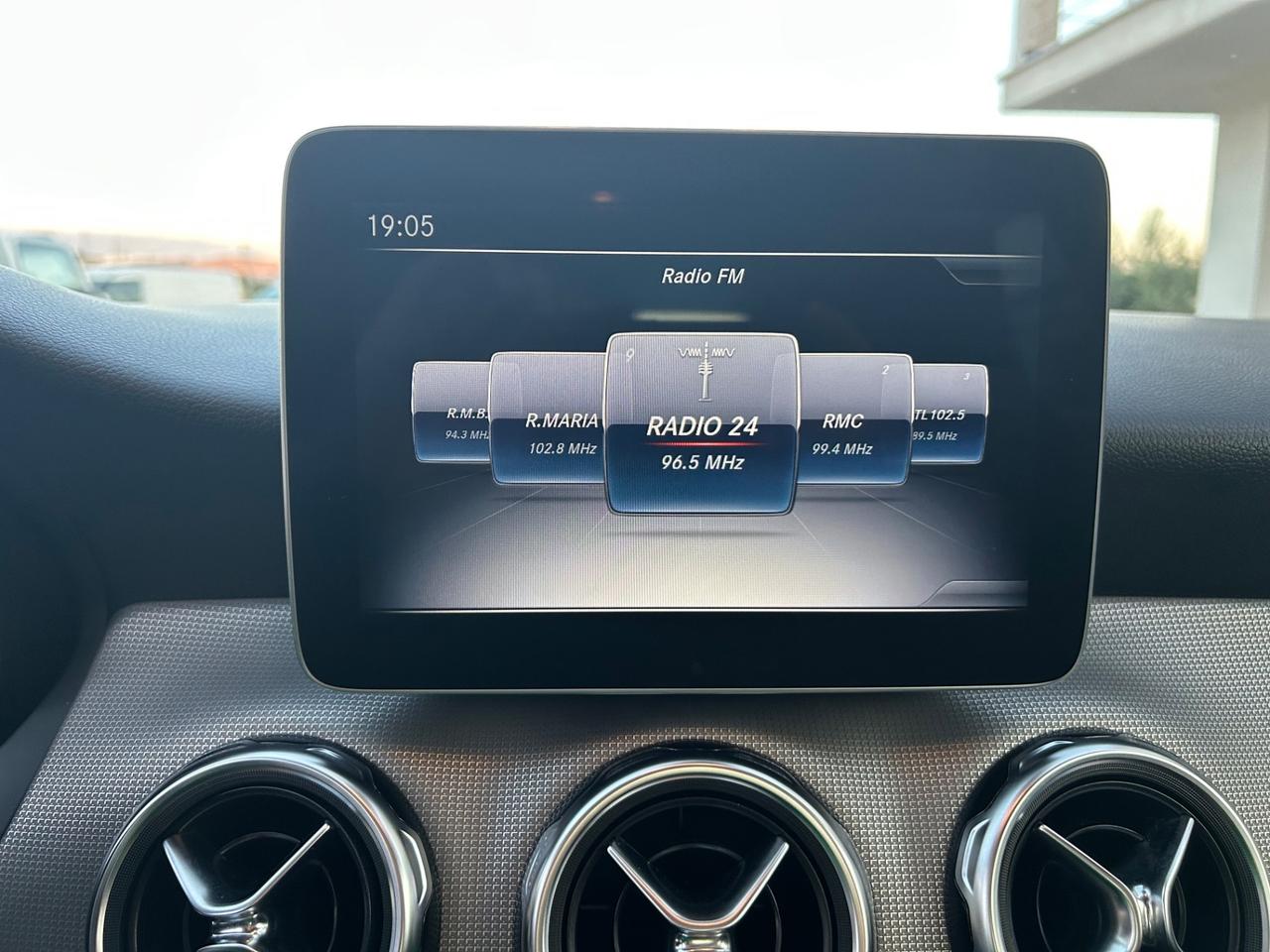 Mercedes-benz GLA 200 d Automatic Sport