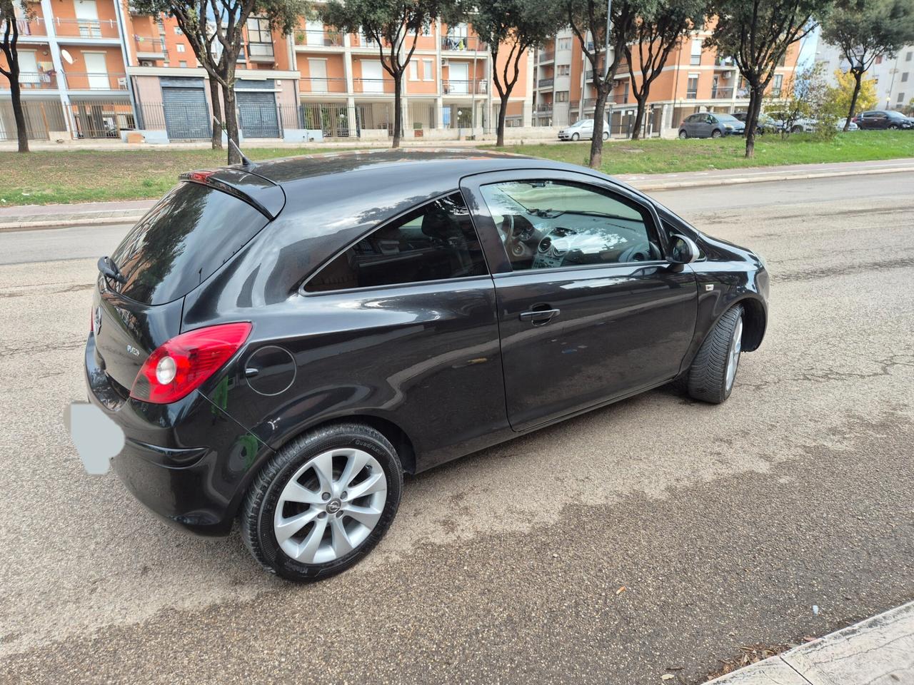 Opel Corsa 1.2 85CV gpl 3 porte anno 2013