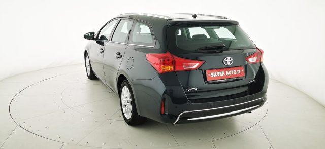 TOYOTA Auris Touring Sports 1.4 D-4D Lounge