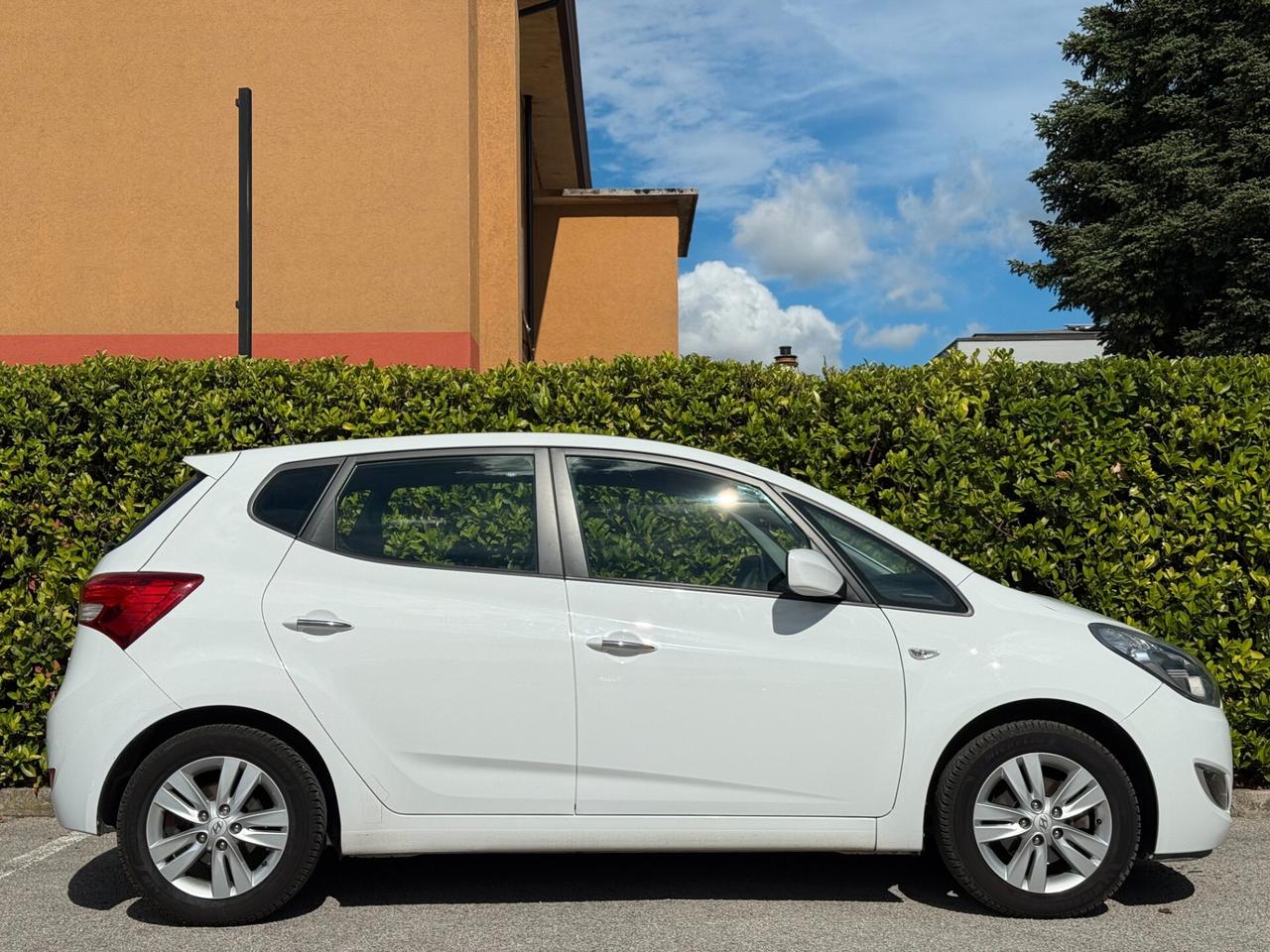 Hyundai iX20 1.4 90 CV neopatentati
