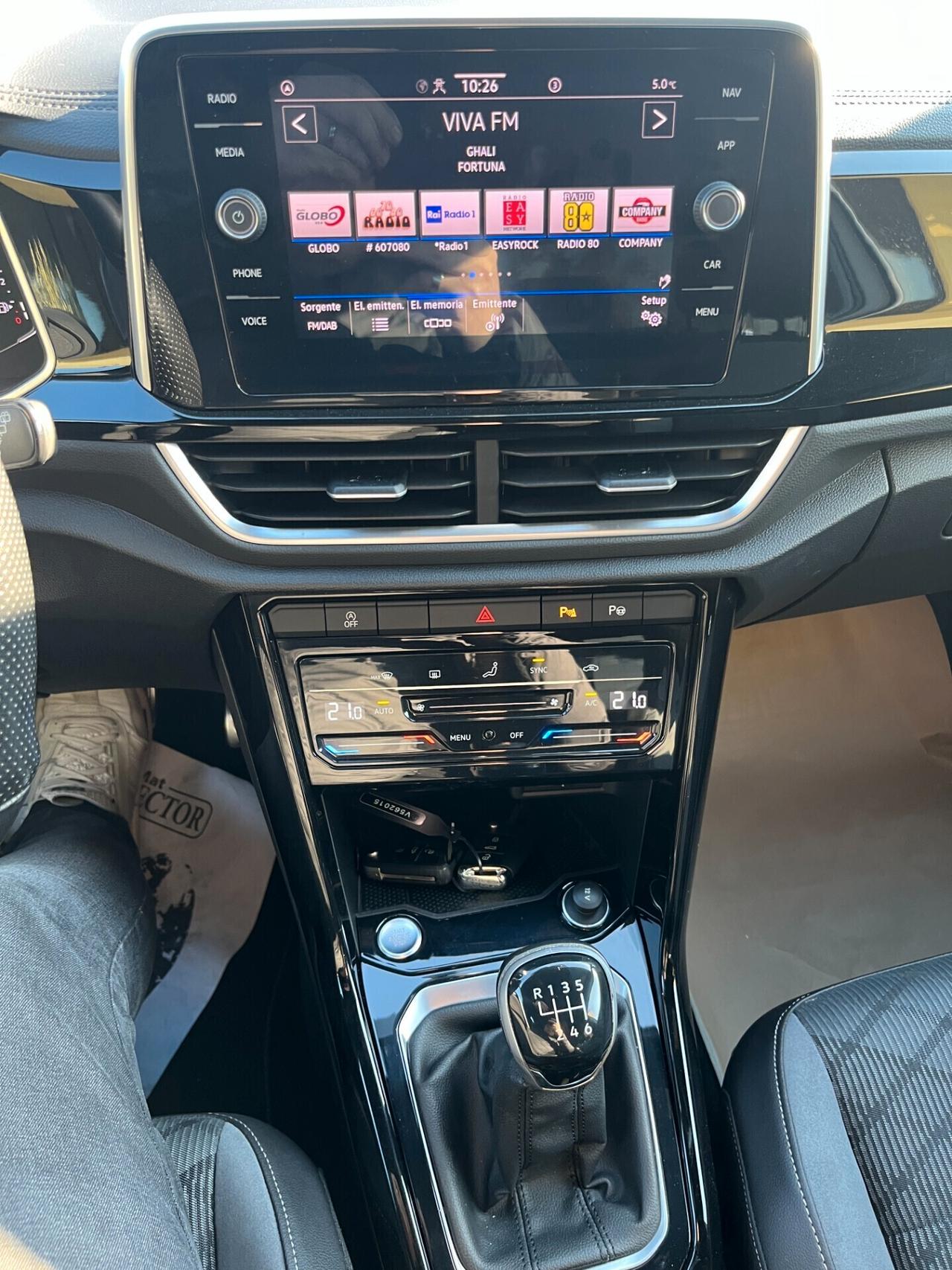 Volkswagen T-Roc 1.5 TSI ACT R-Line 10/2022 **KM 68198**