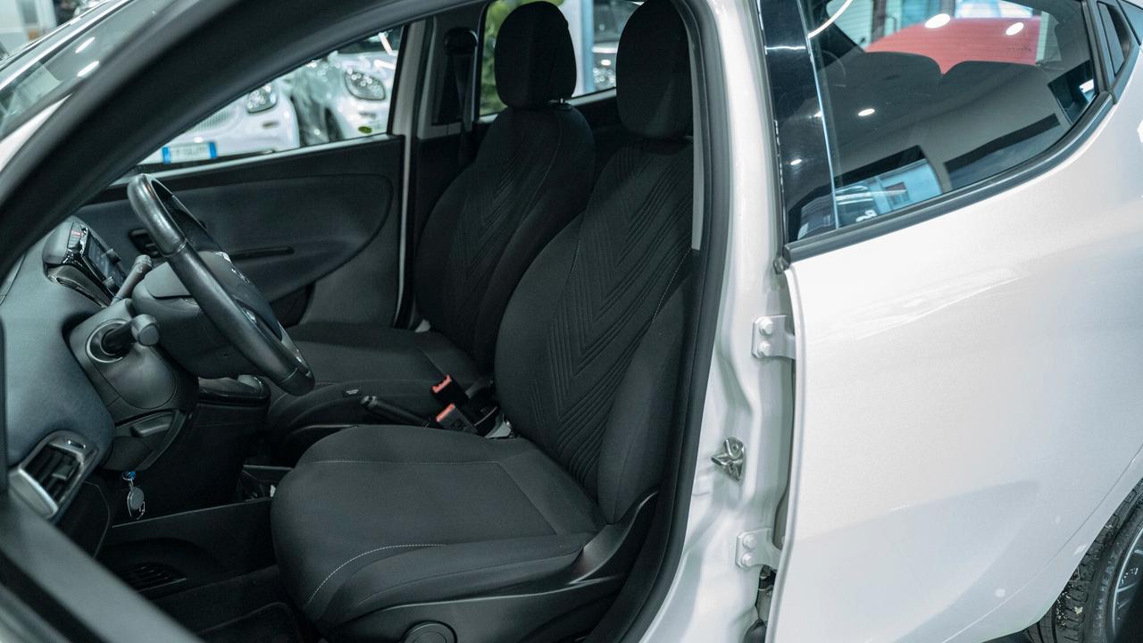 Lancia Ypsilon 1.0 FIREFLY 70 CV SES HYBRID GOLD CARPLAY LED FULL