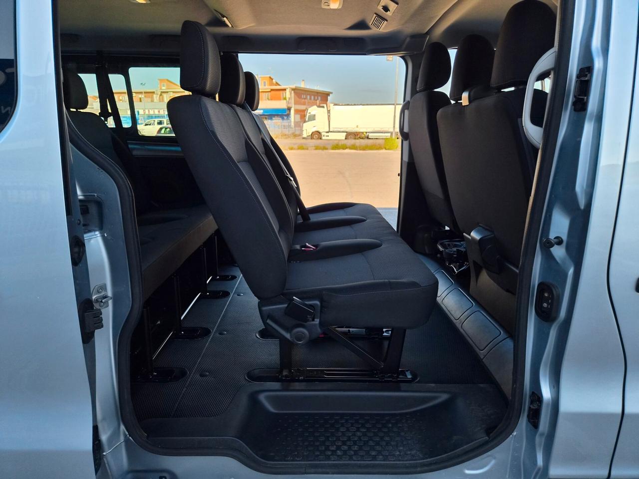 Nissan NV300 2.0 dCi 150CV PC-TN L2H1 Bus 9 posti
