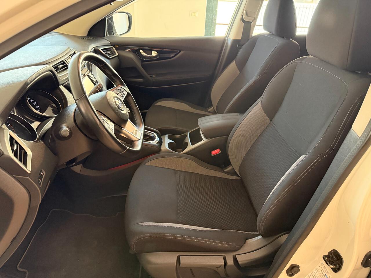 Nissan Qashqai 1.5 dCi Business Navi Retro Led