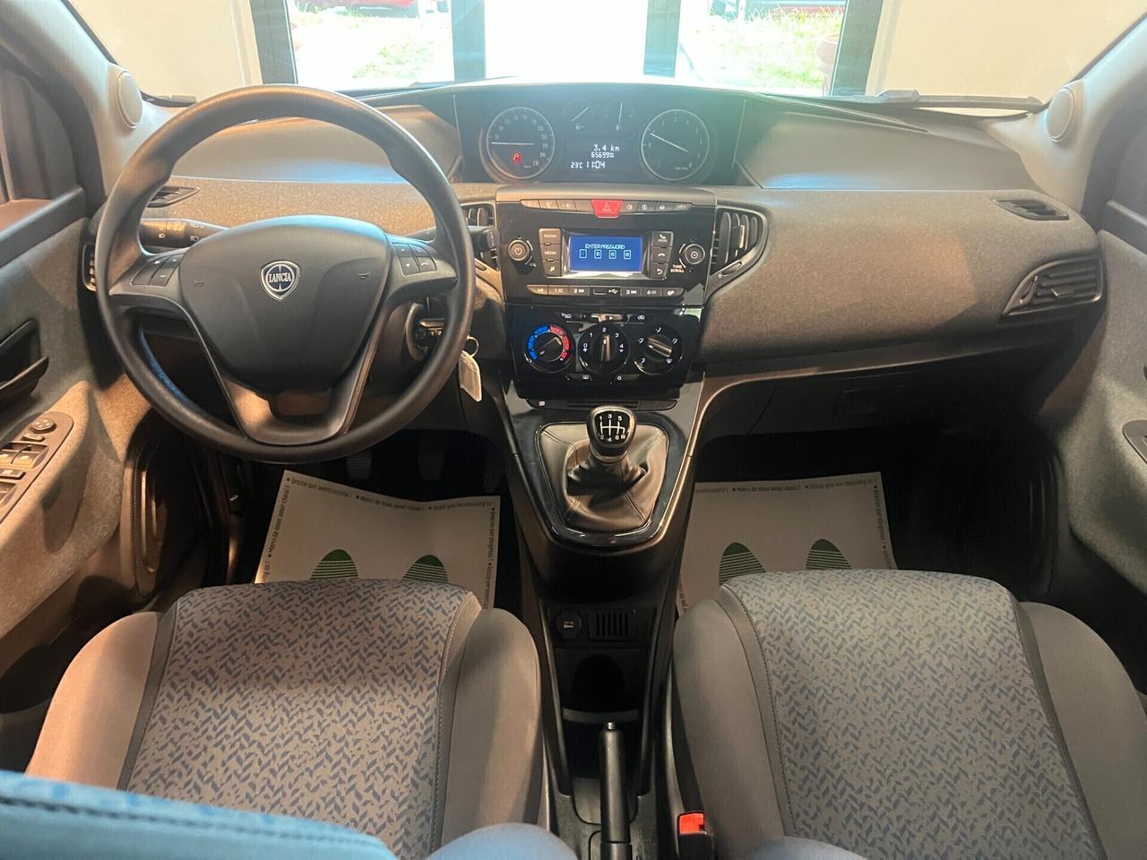 Lancia Ypsilon 1.0 FireFly 5 porte S&S Hybrid Silver Plus