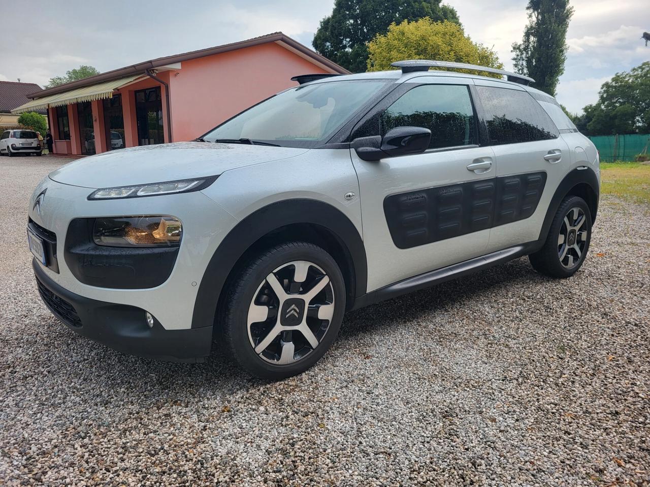 Citroen C4 Cactus PureTech 82 Shine