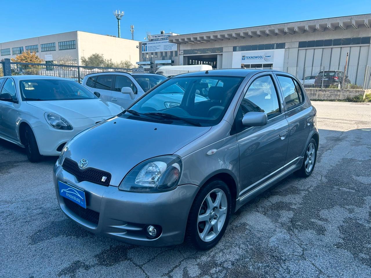 Toyota Yaris 1.5i T Sport 106CV 2001