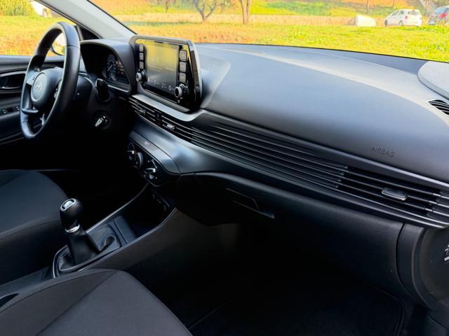 HYUNDAI i20 1.2 MPI CONNECTLINE+VIRTUAL+NAVI+RCAM+PDC