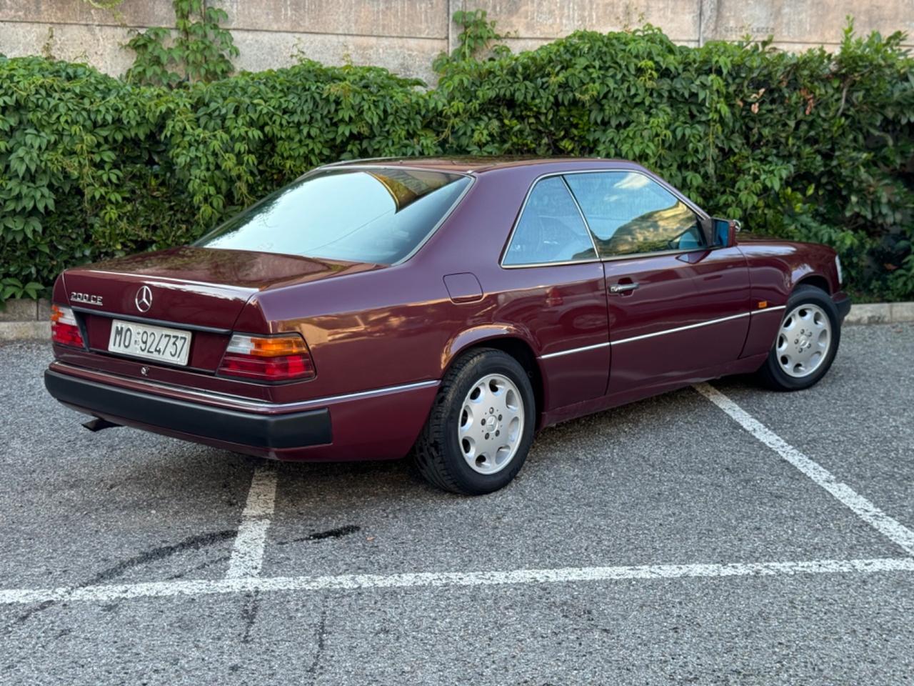 Mercedes-benz CE 200 W124