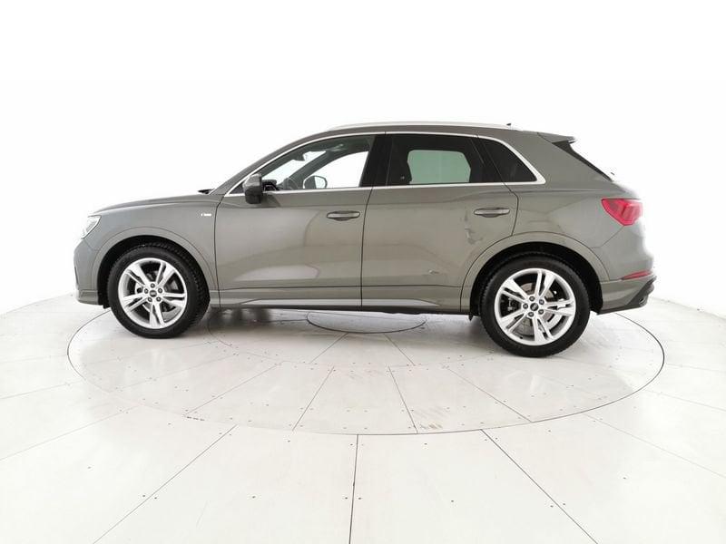 Audi Q3 35 2.0 tdi S line edition s-tronic