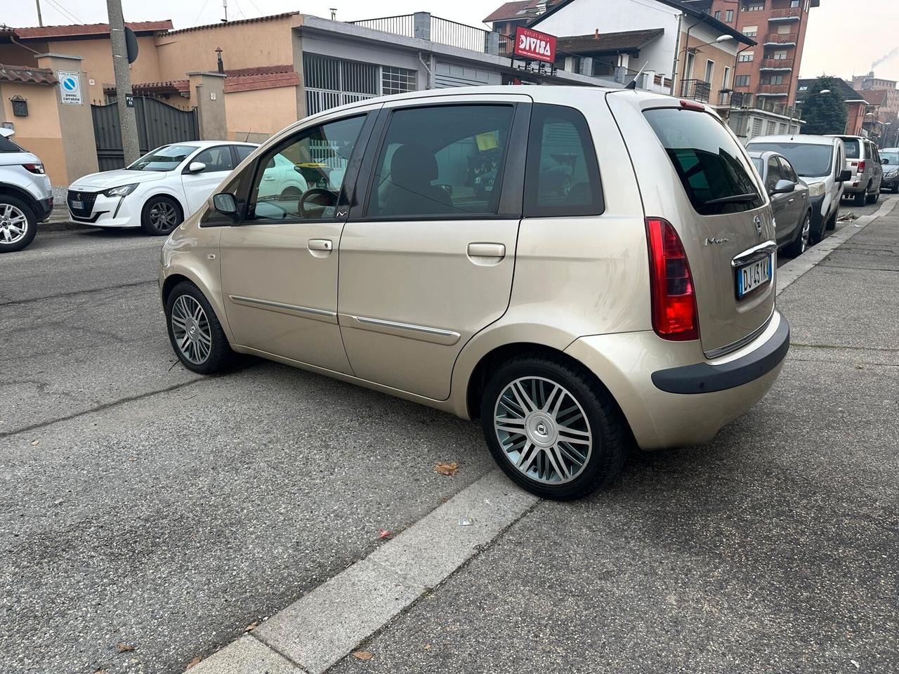 Lancia MUSA 1.9 Multijet Platino Plus