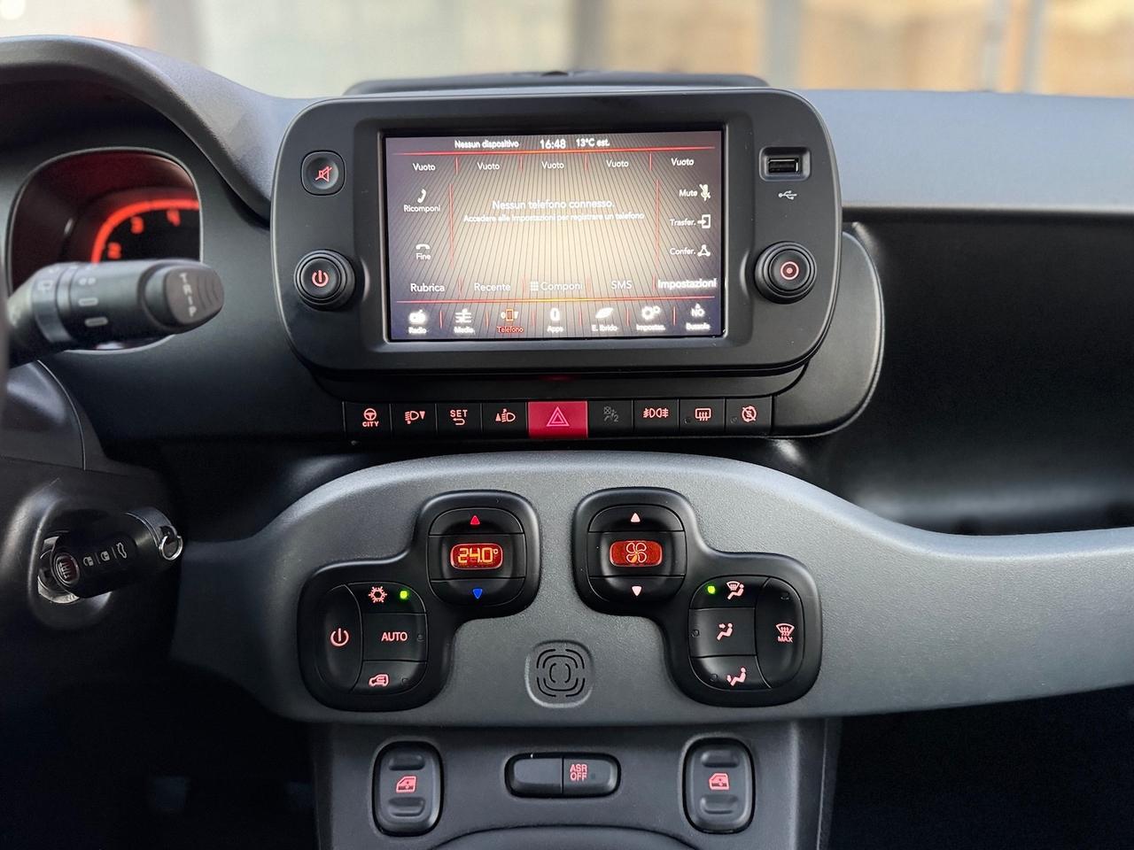 Fiat Panda Cross 1.0 Hybrid 69CV E6 - 2023