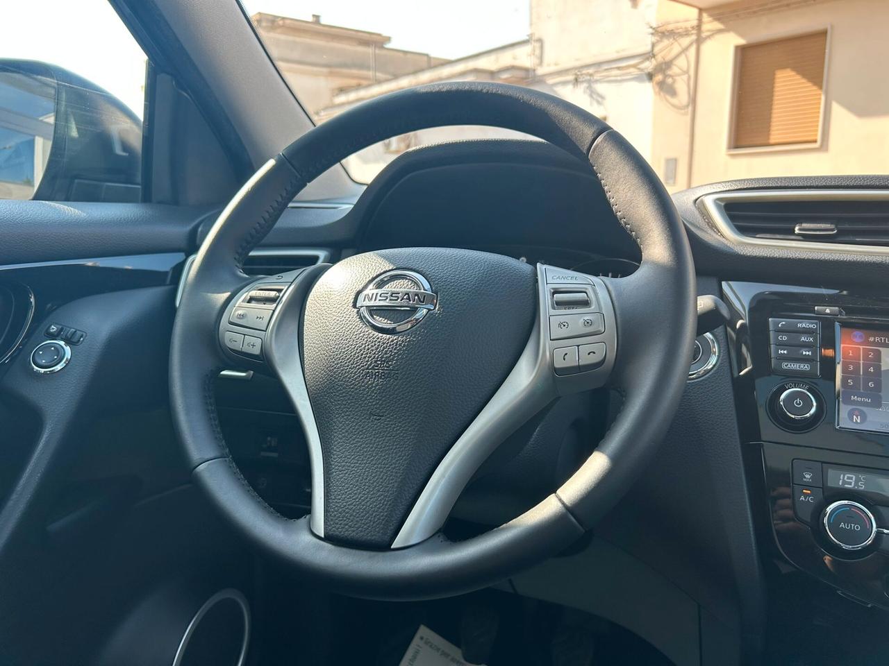 Nissan Qashqai 1.5 DCI TEKNA TETTO/360°-2015