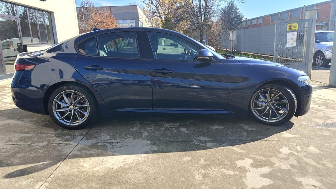 ALFA ROMEO Giulia 2.2 Turbodiesel 180 CV AT8 Super