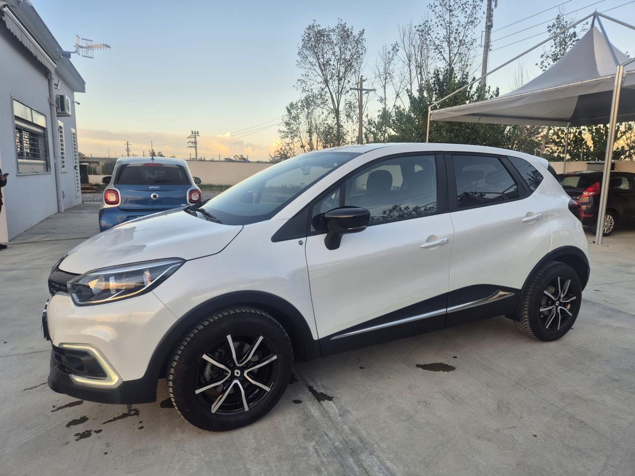 Renault Captur 1.5 dCi 8V 90 CV EDC Initiale Paris