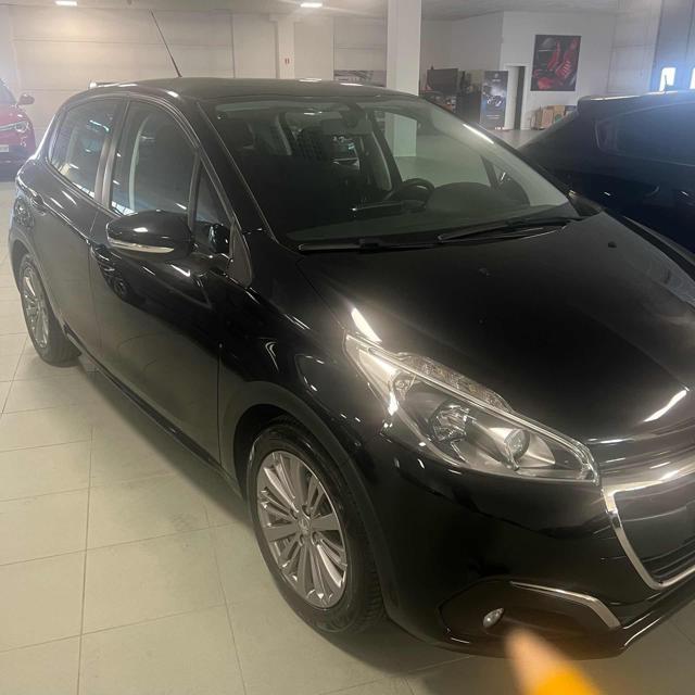 PEUGEOT 208 PureTech 82 5p. GPL Active