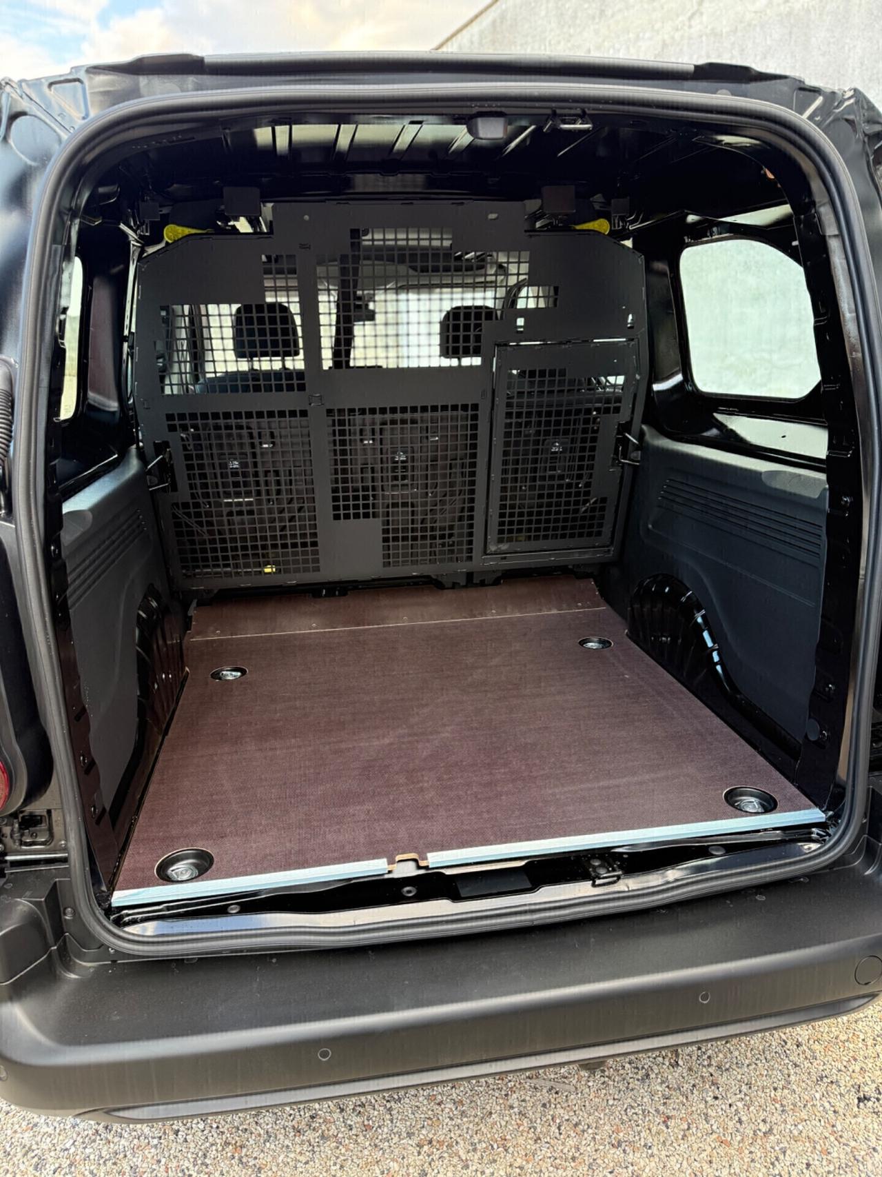 Opel Combo Opel combo XL 5 posti autocarro introvabile