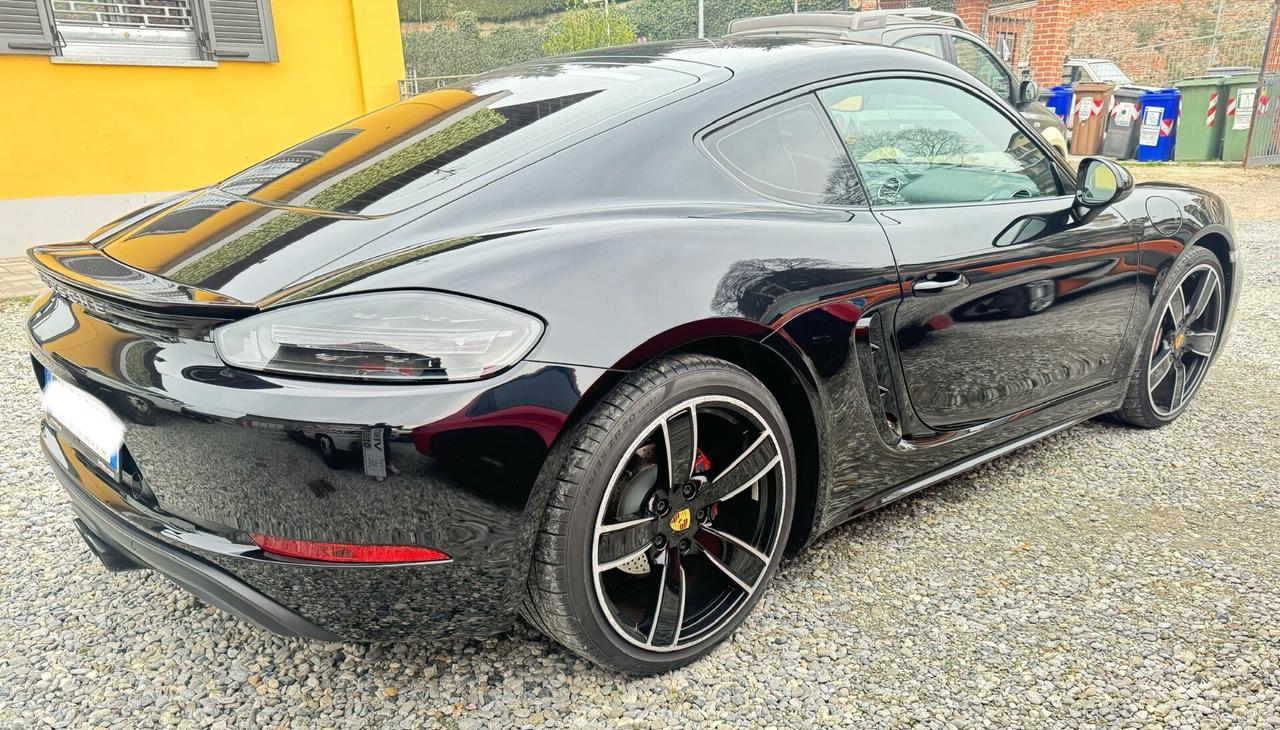 Porsche 718 Cayman 300 cv cambio automatico 36.000 km