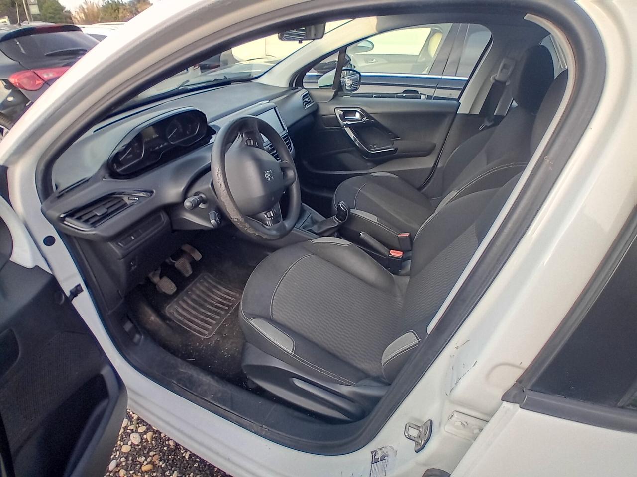 Peugeot 208 1.2 5 porte FINANZIO
