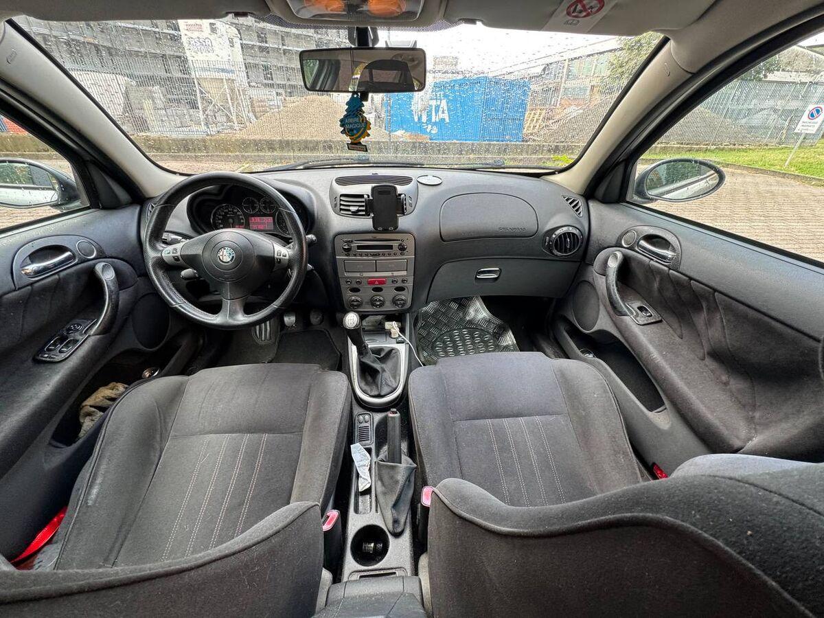 Alfa Romeo 147 1.6 ts 16v Distinctive c esp 105cv 5p