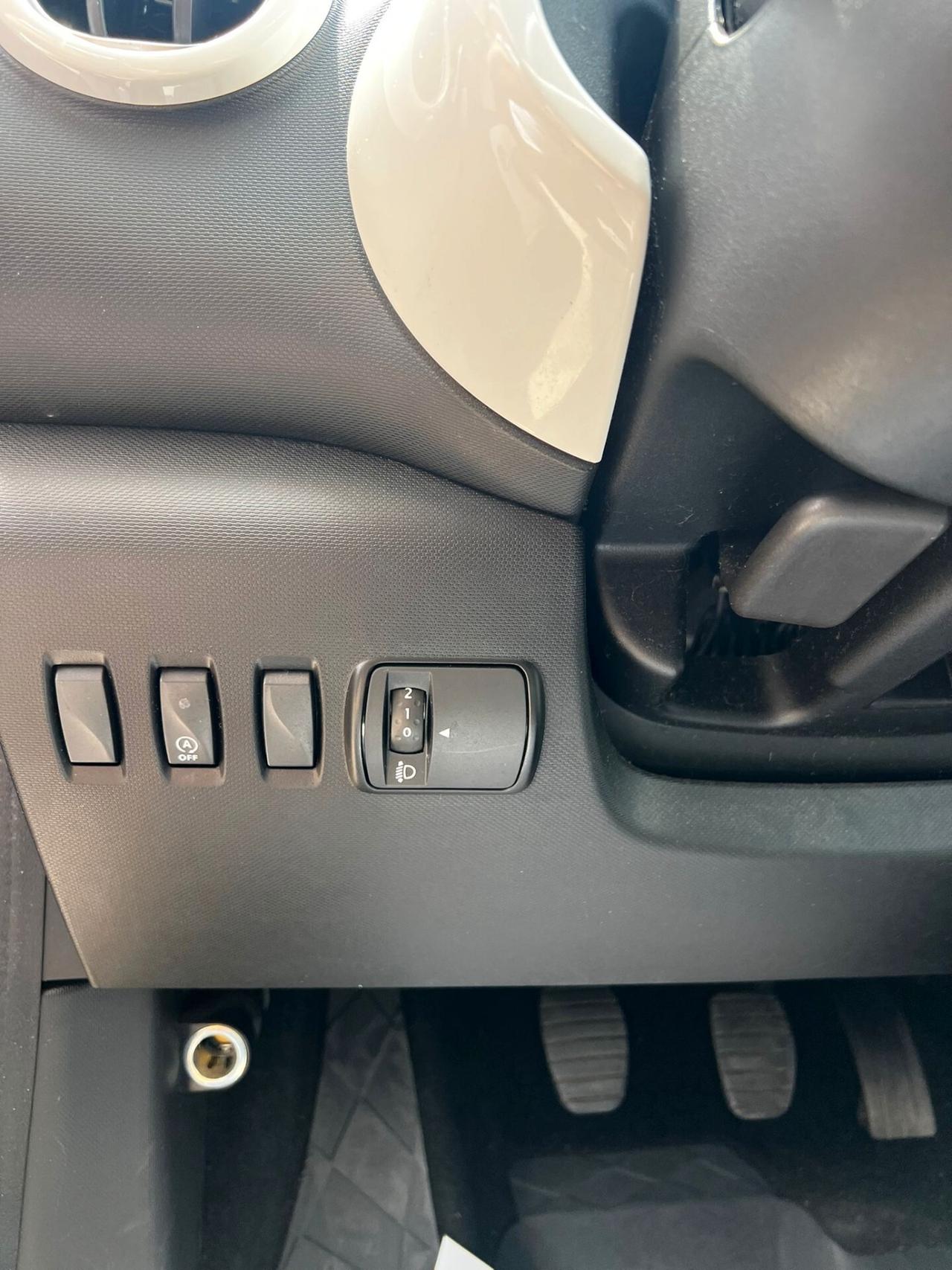 Renault Twingo SCe Lovely NEOPATENTATI