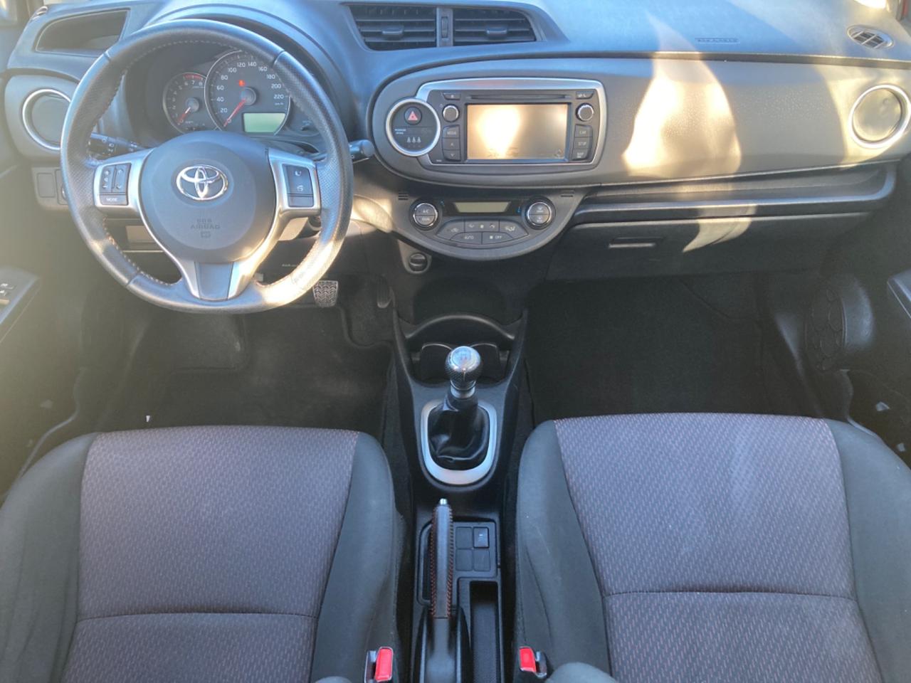 YARIS 1.3 BENZINA 5 PORTE(PROPRIETARIO UNICO)