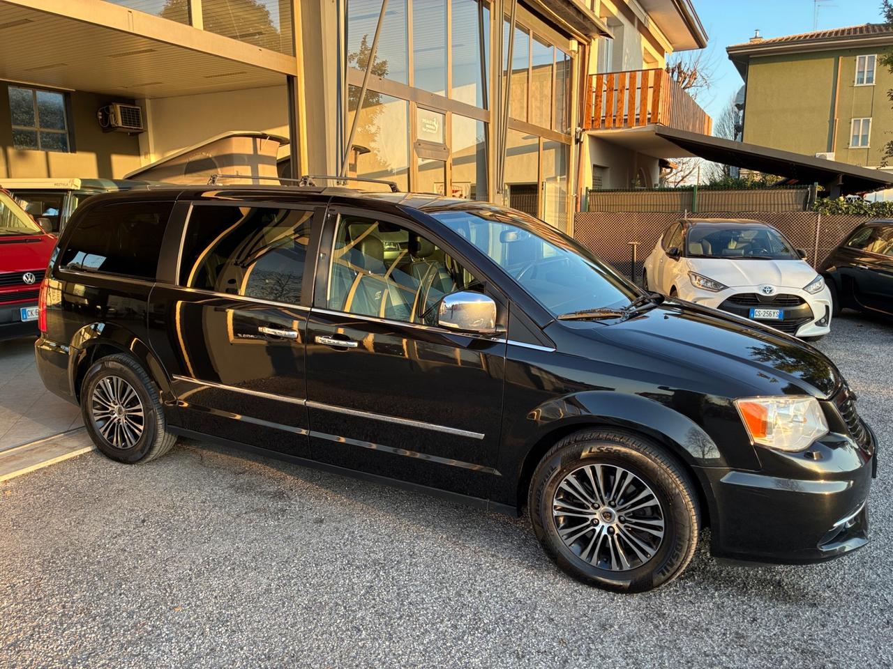 Lancia Voyager 2.8 Platinum 177 cv - 2015