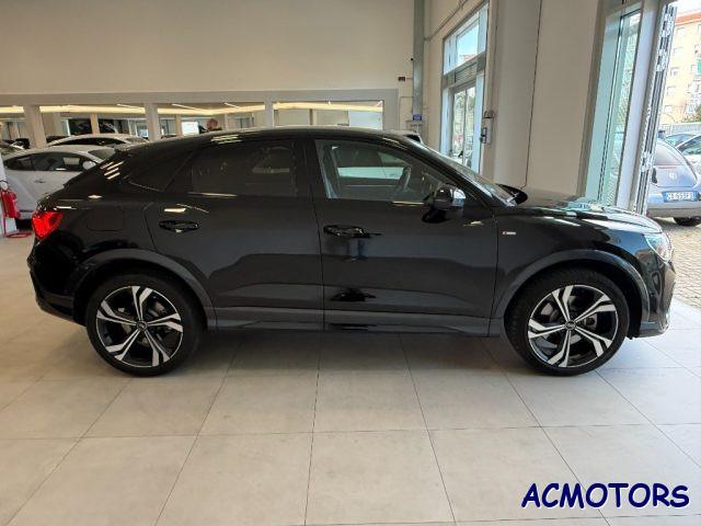 AUDI Q3 SPB 40 TDI quattro S tronic Identity Black