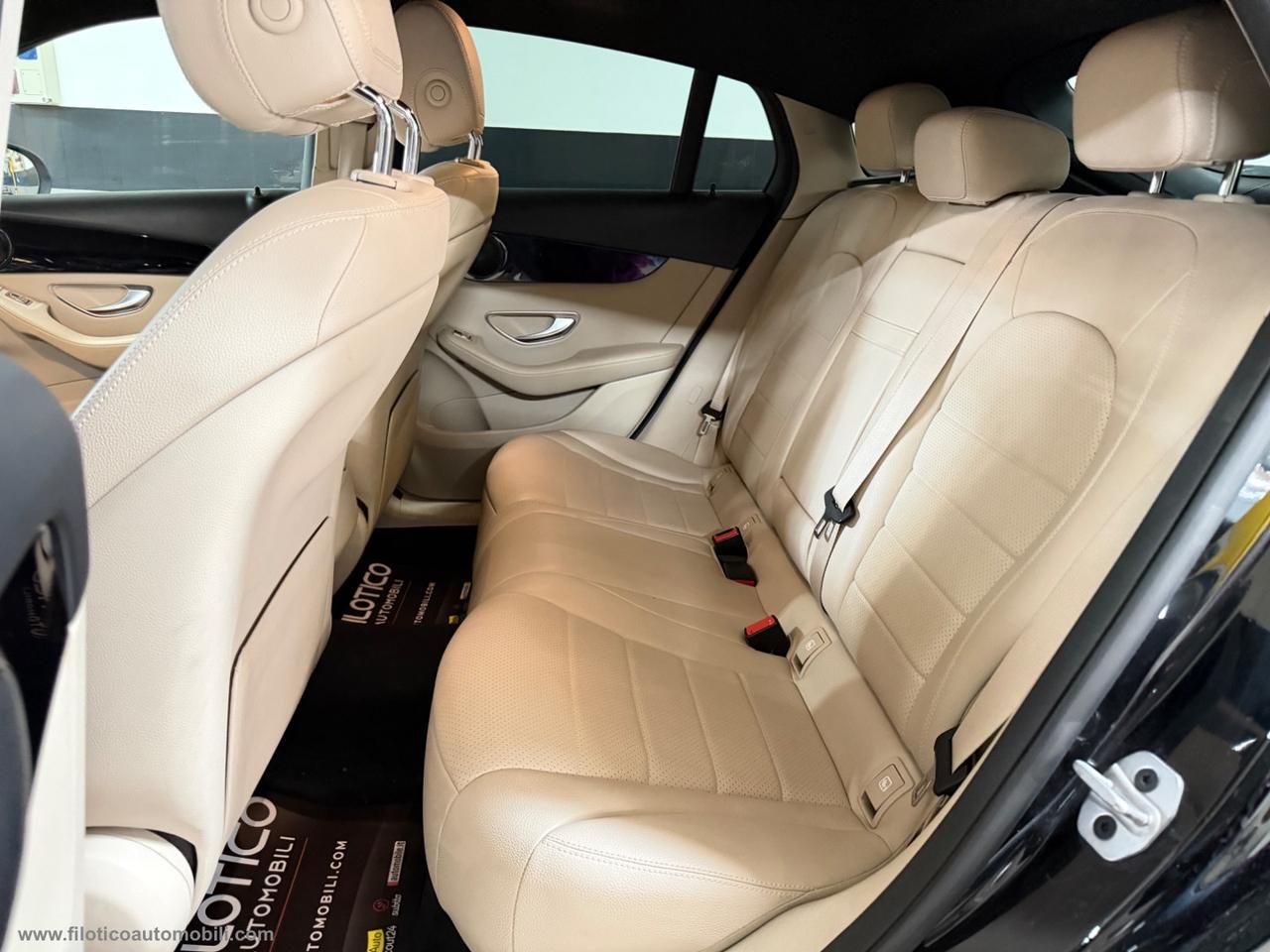 MERCEDES-BENZ GLC 300 de 4M Plug-in hyb. Coupé Sport PELLE - FARI LED FULL!!