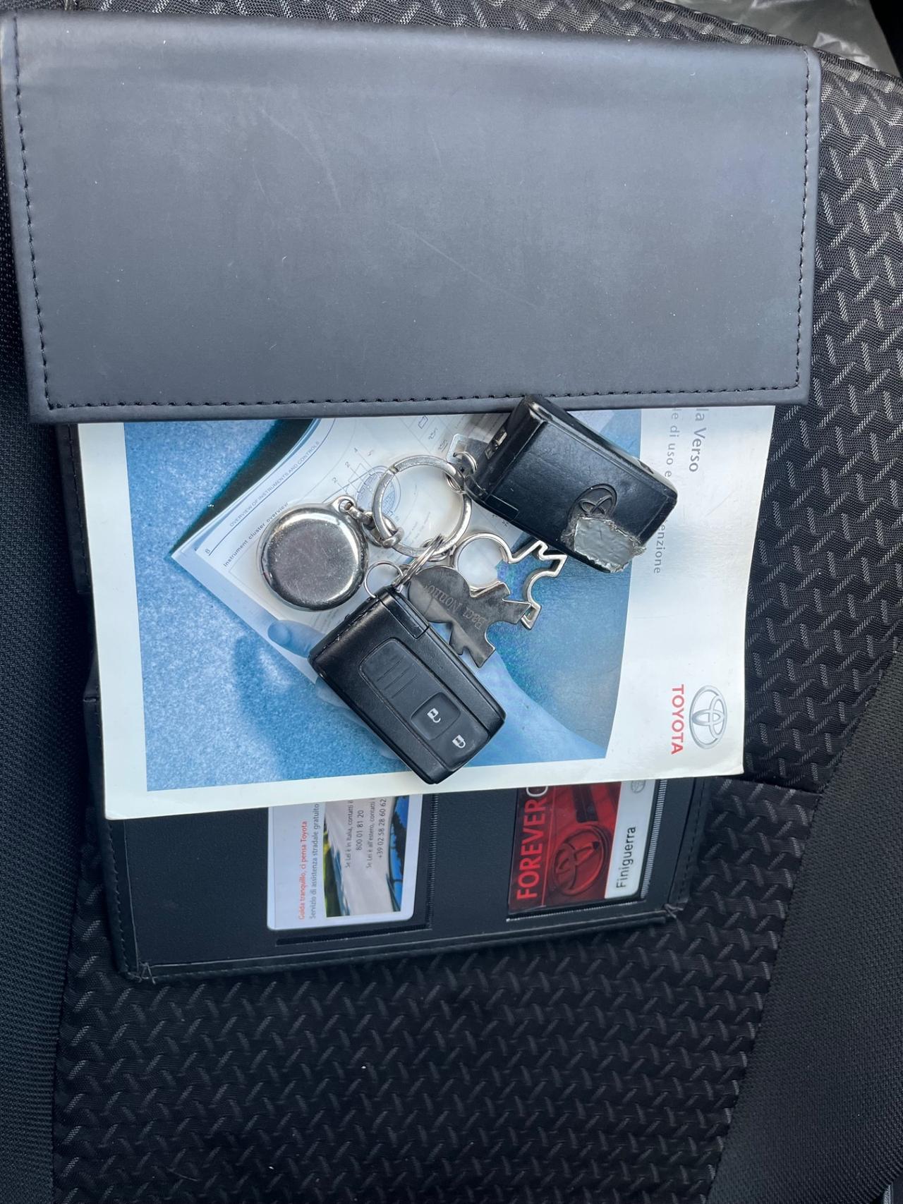 Toyota Corolla Verso 2.2 16V D-4D Sol