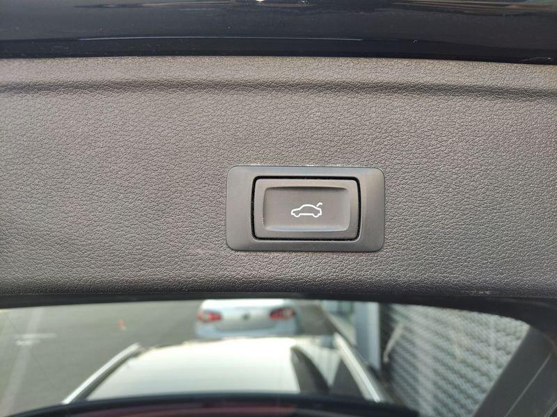 Audi A4 A4 Avant 30 2.0 tdi mhev Business Advanced 136cv s-tronic