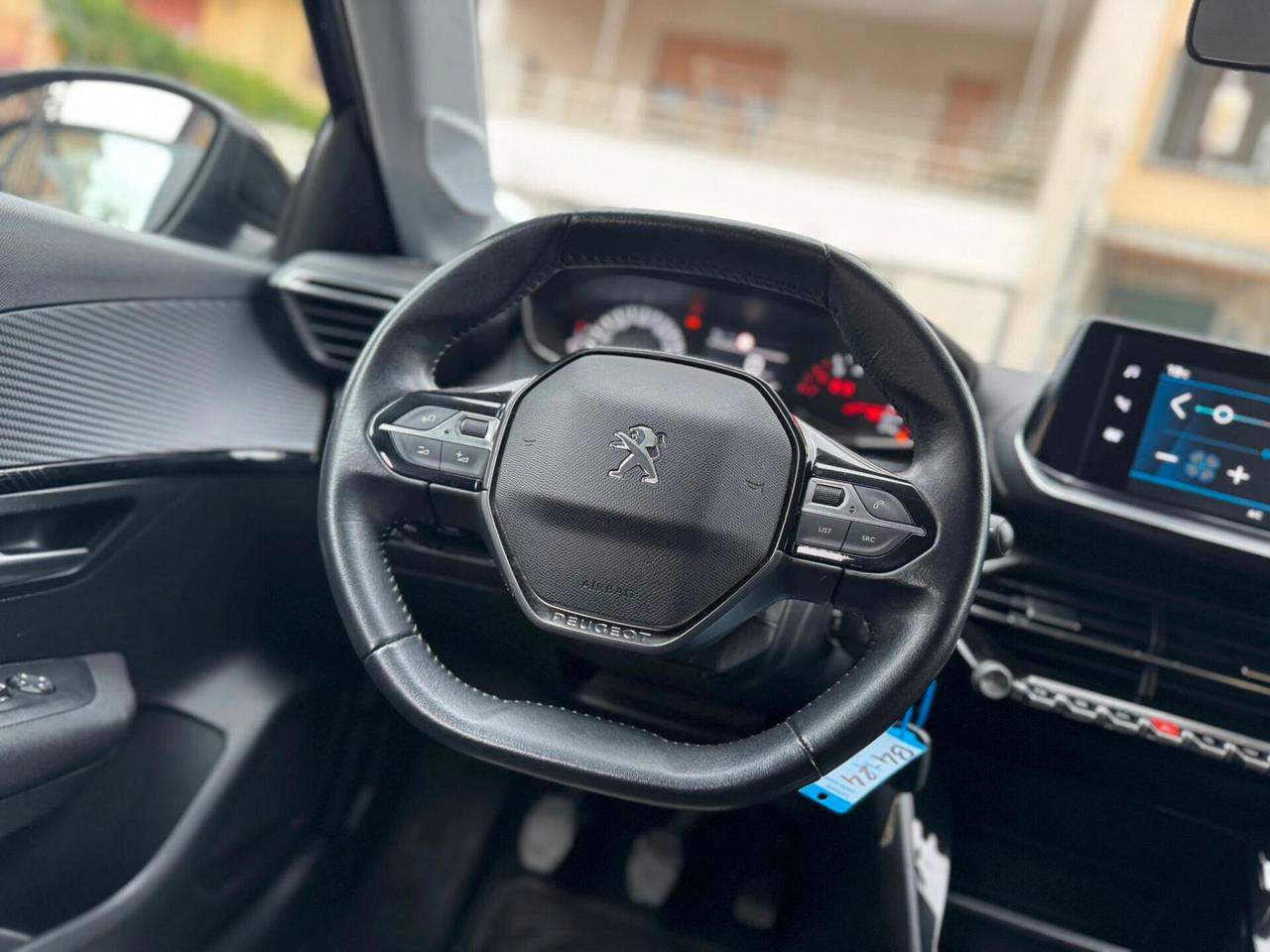 Peugeot 208 BlueHDi 100 Allure