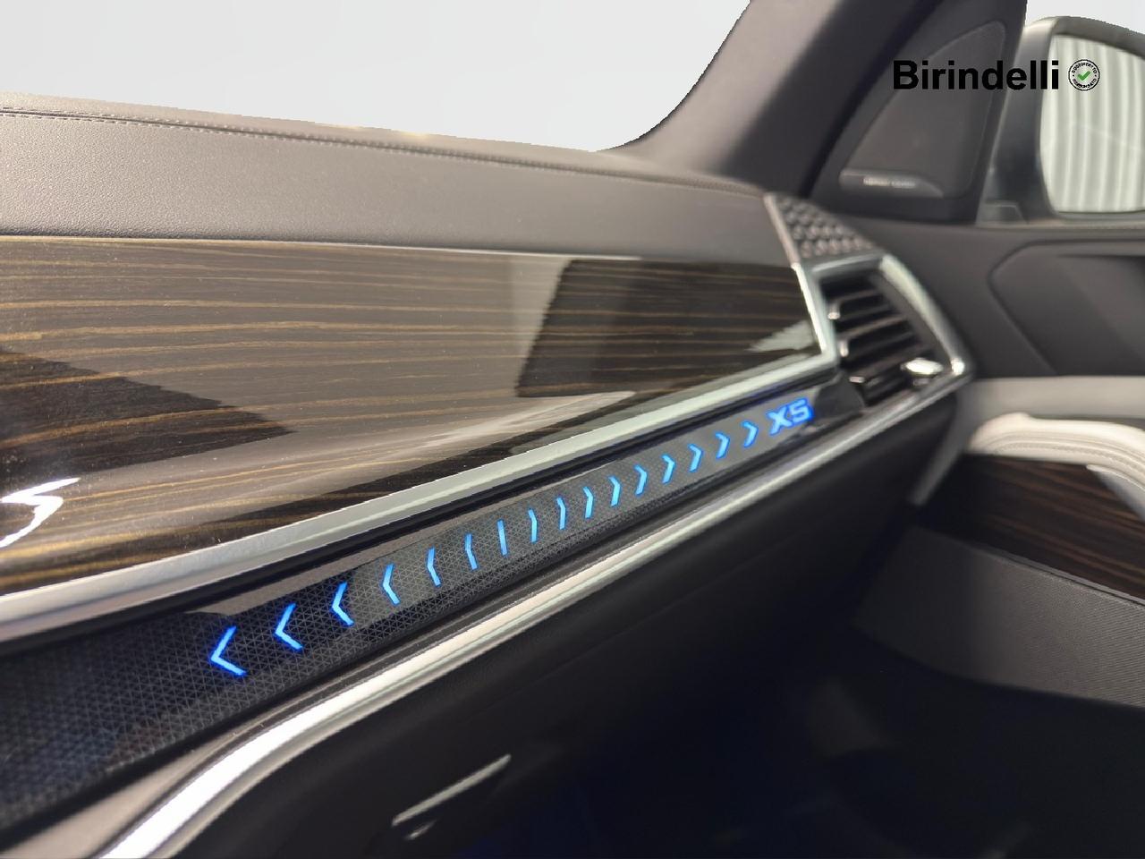 BMW X5 (G05/F95) - X5 xDrive30d 48V Msport