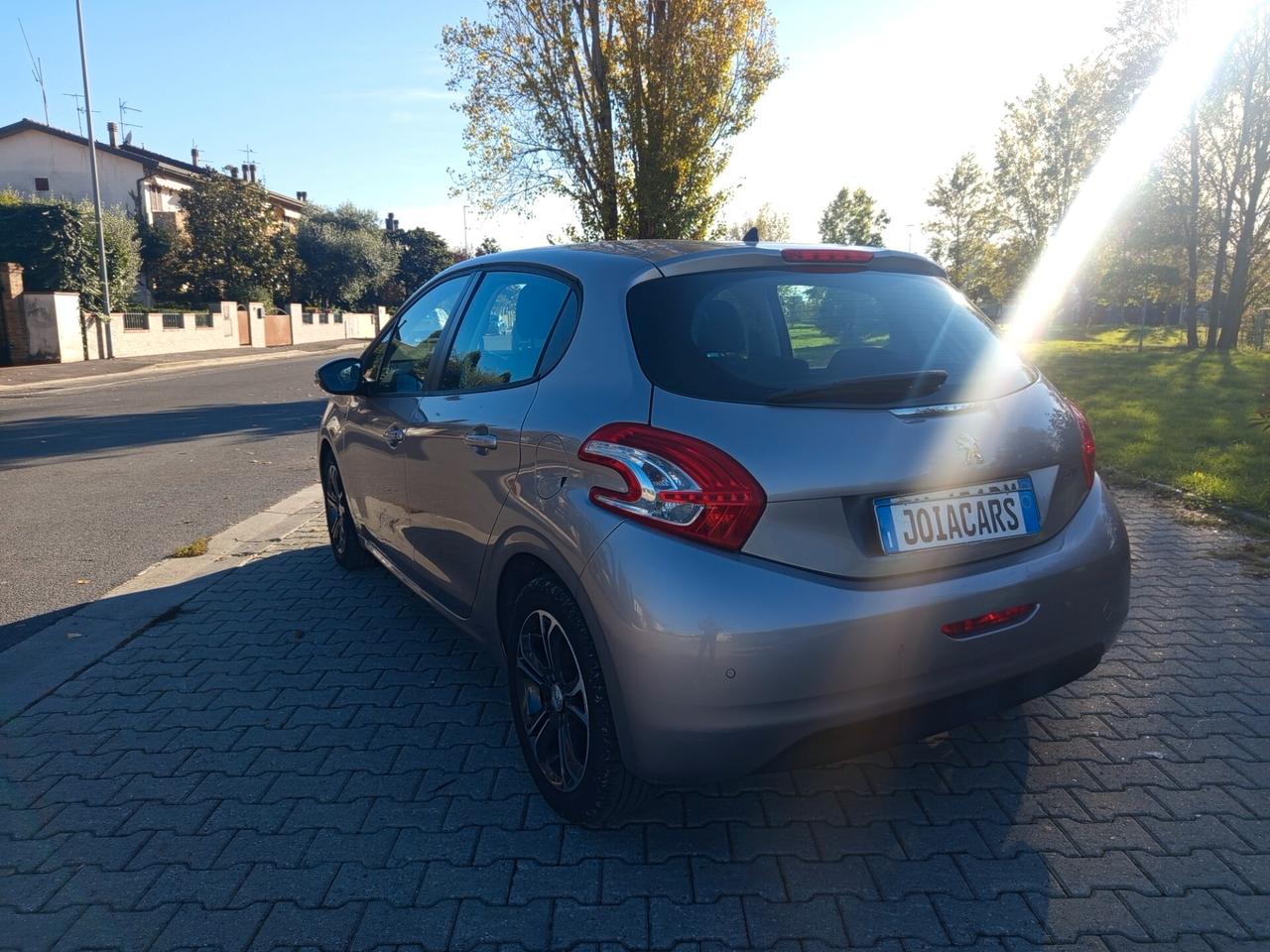 Peugeot 208 1.2 VTi 82 CV 5 porte Allure