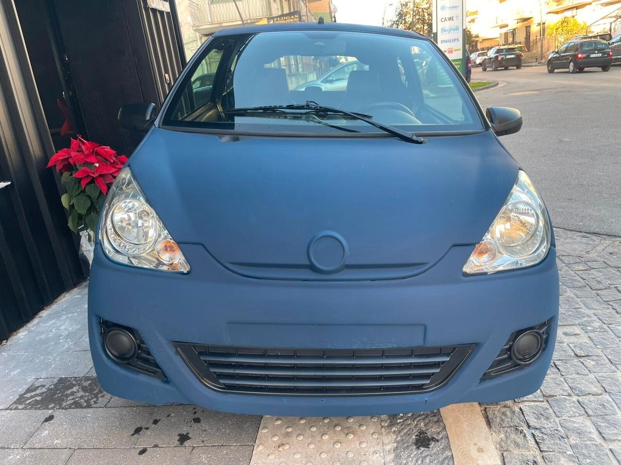 Aixam City min blu matt pronta consegna