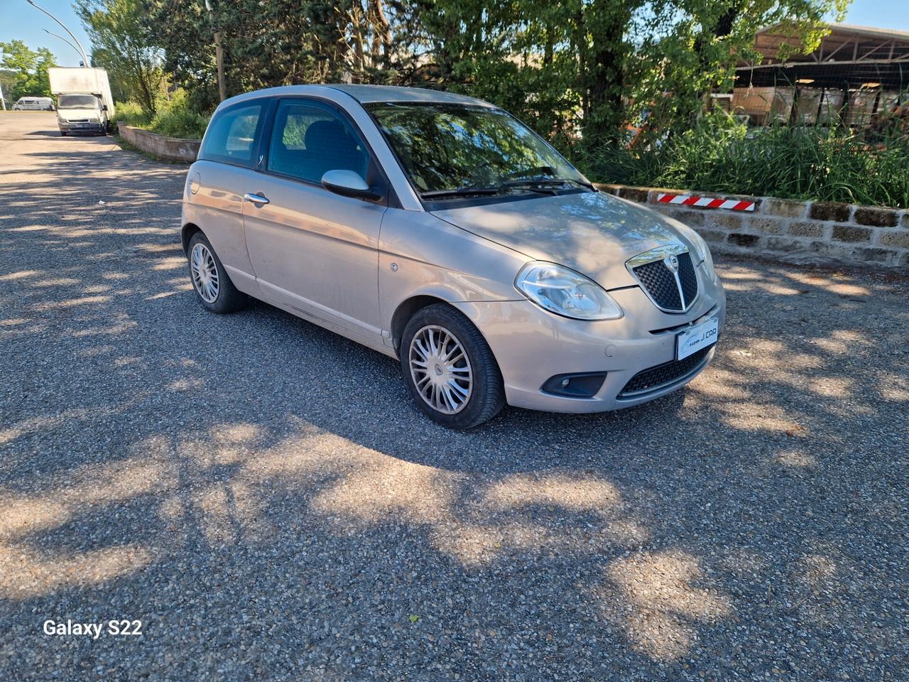 Lancia Ypsilon Benzina per neopatentati