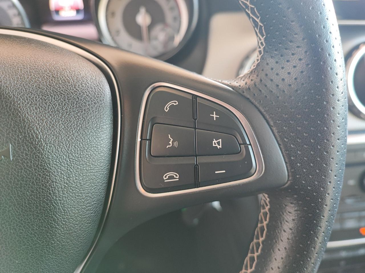 Mercedes-benz GLA 250 Premium