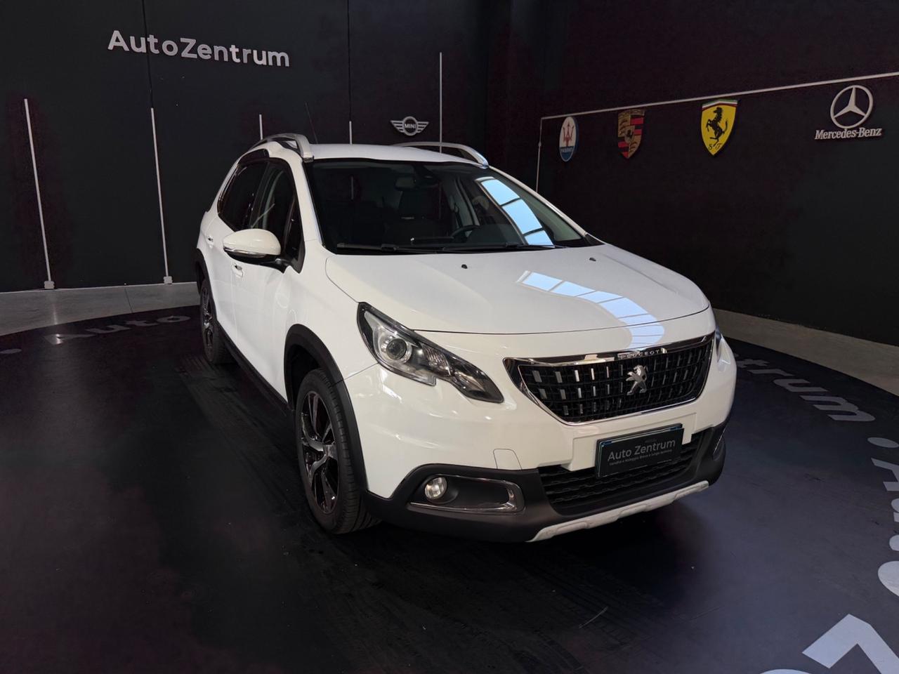 Peugeot 2008 BlueHDi 100 S&S Allure