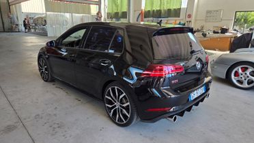 Volkswagen Golf GTI Golf 2.0 TSI GTI DSG