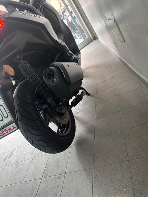 Yamaha X-Max 300 MDNM1 SONIC GREY