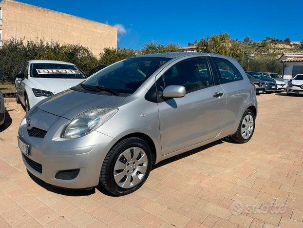 Toyota Yaris "Finanziabile Senza Busta Paga"